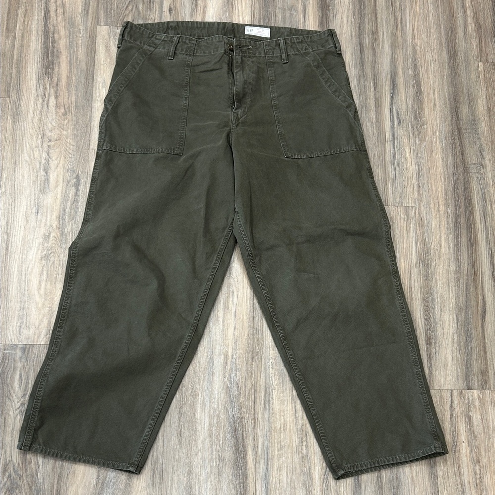 Gap Canvas Baggy Carpenter Jeans 38x32 EUC (worn twice)